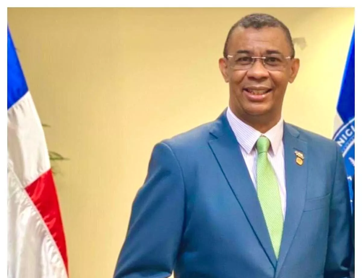 DECANO FCES