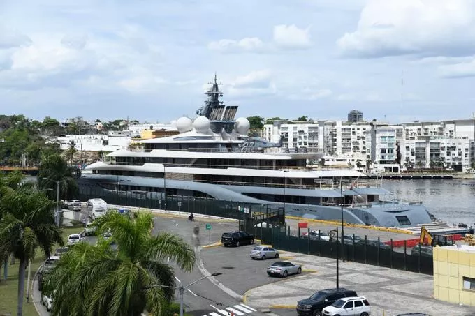 Agentes de EEUU investigan yate vinculado a un oligarca ruso en Santo Domingo