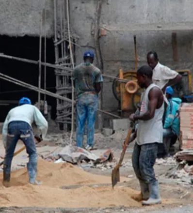 Informalidad laboral en  construcción supera formalidad.
