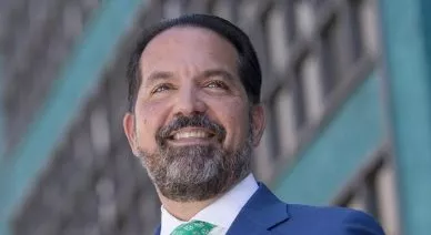 Raúl Lluberes, presidente.