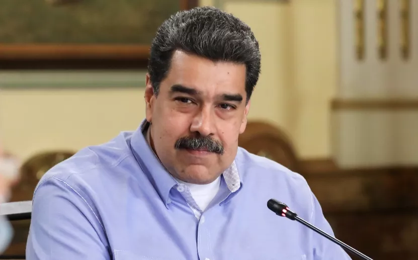 Maduro dice que transmitió a delegación de EEUU voluntad de avanzar en la paz