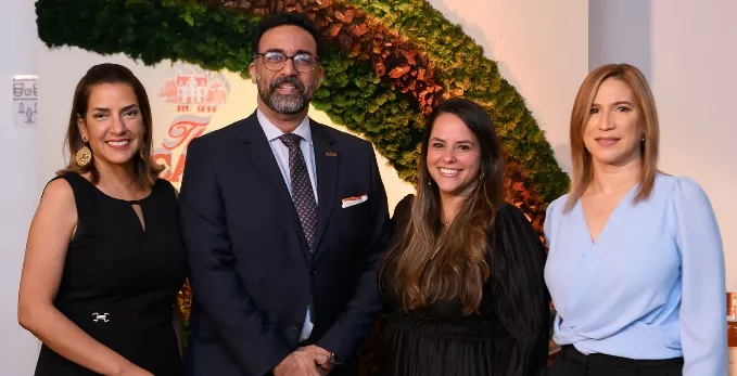 María Melo, Rafael Rodríguez, Annabelle Bencosme y Francis Lora.