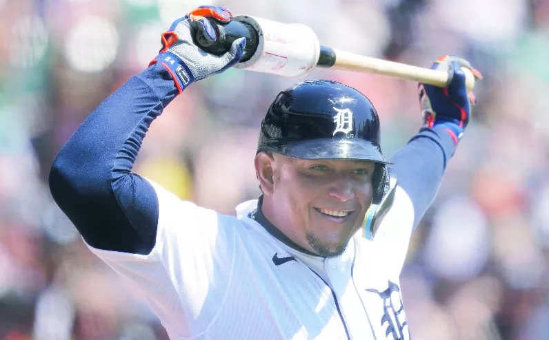 Miguel Cabrera es el  nuevo miembro círculo 3 mil hits   . ap