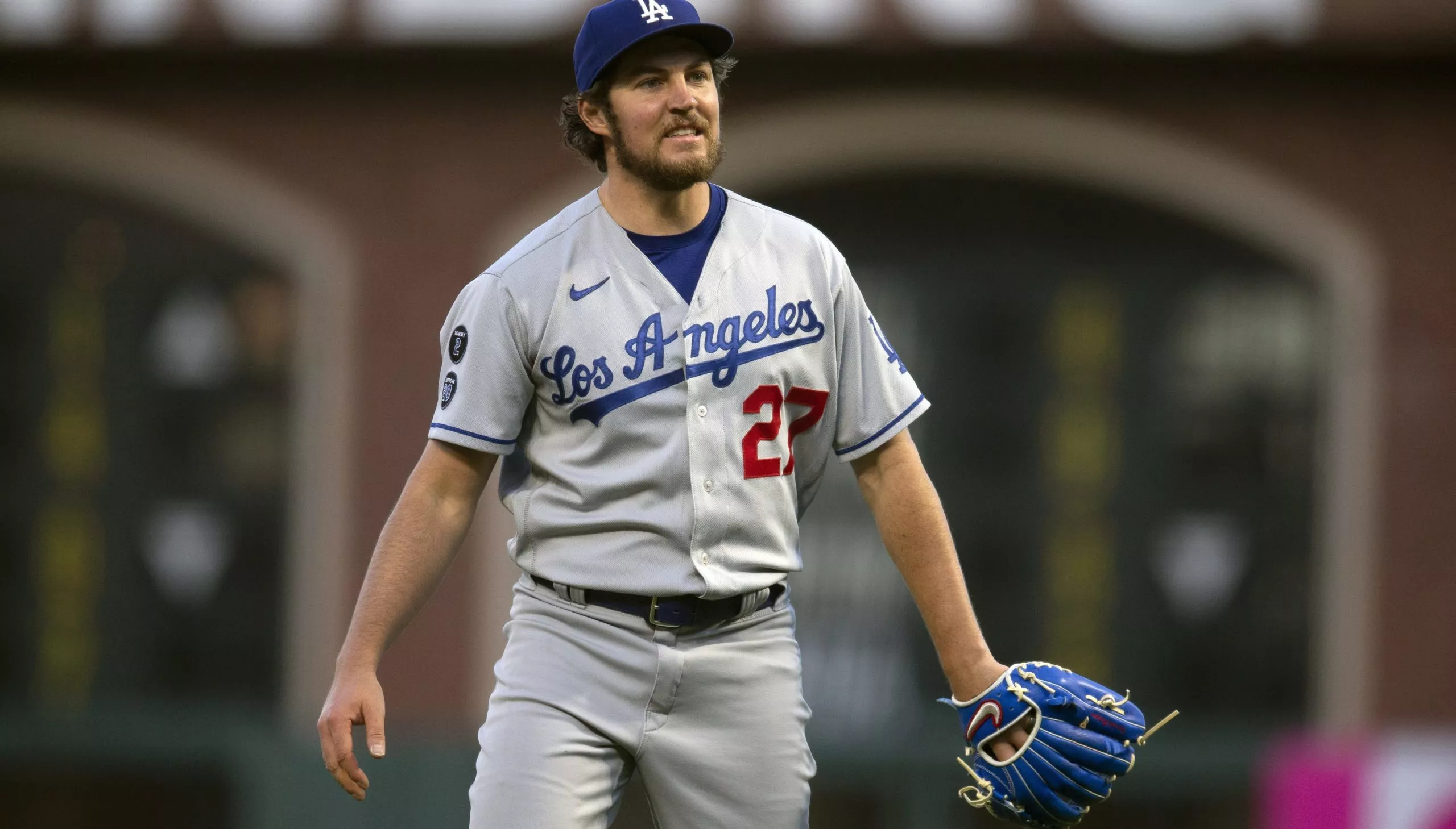 DODGERS-BAUER