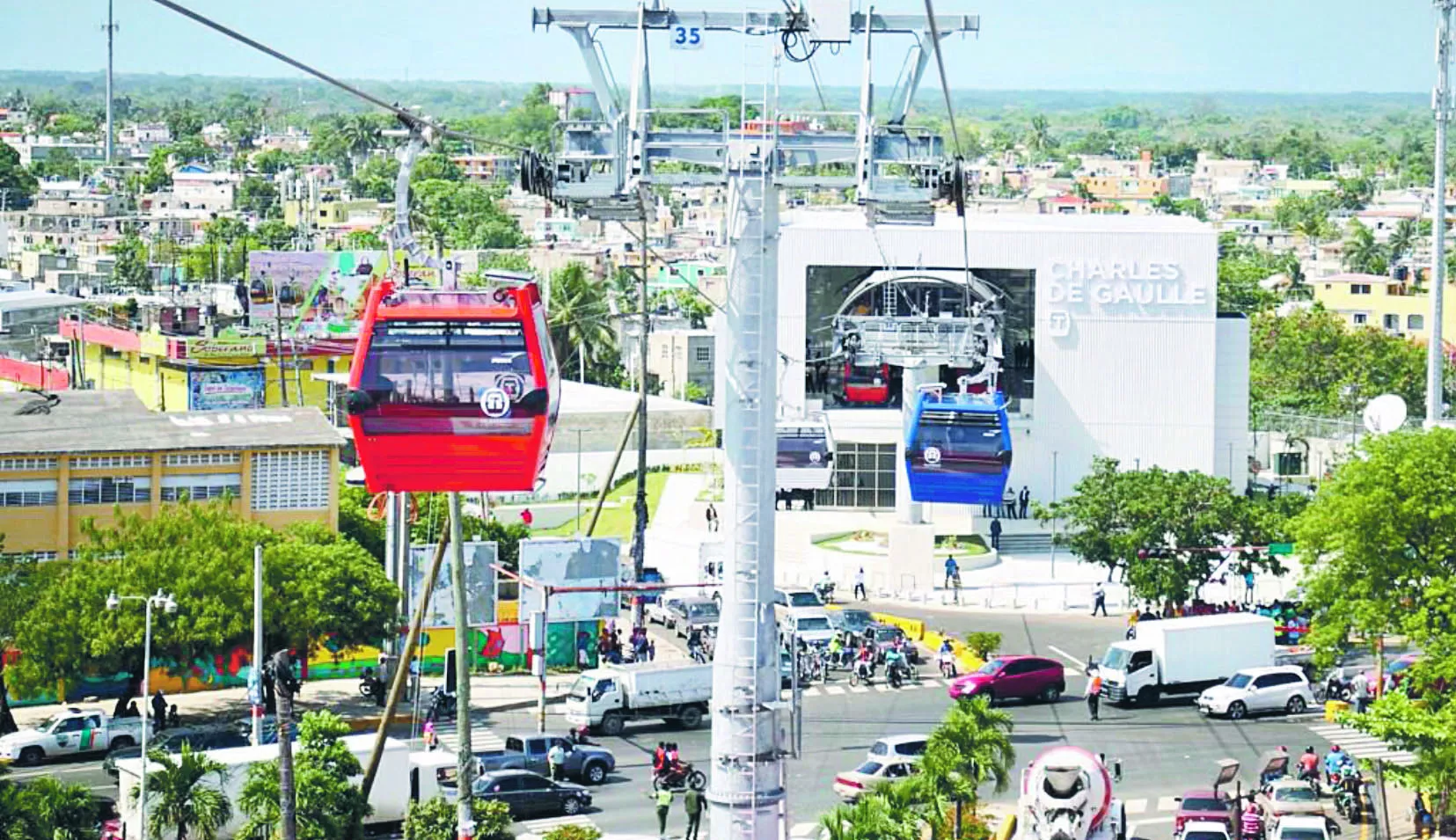 La línea 1 del teleférico de Santo Domingo  fue puesta en funcionamiento en el año 2018 por Danilo Medina.  ARCHIVO