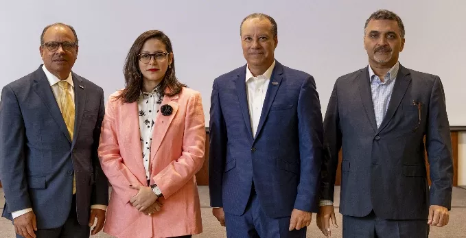 José Clase,  Marlene Dietsch, Damian Báez  y Osvaldo Flores.
