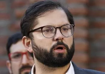 Presidente Gabriel Boric apoya el aumento salarial.