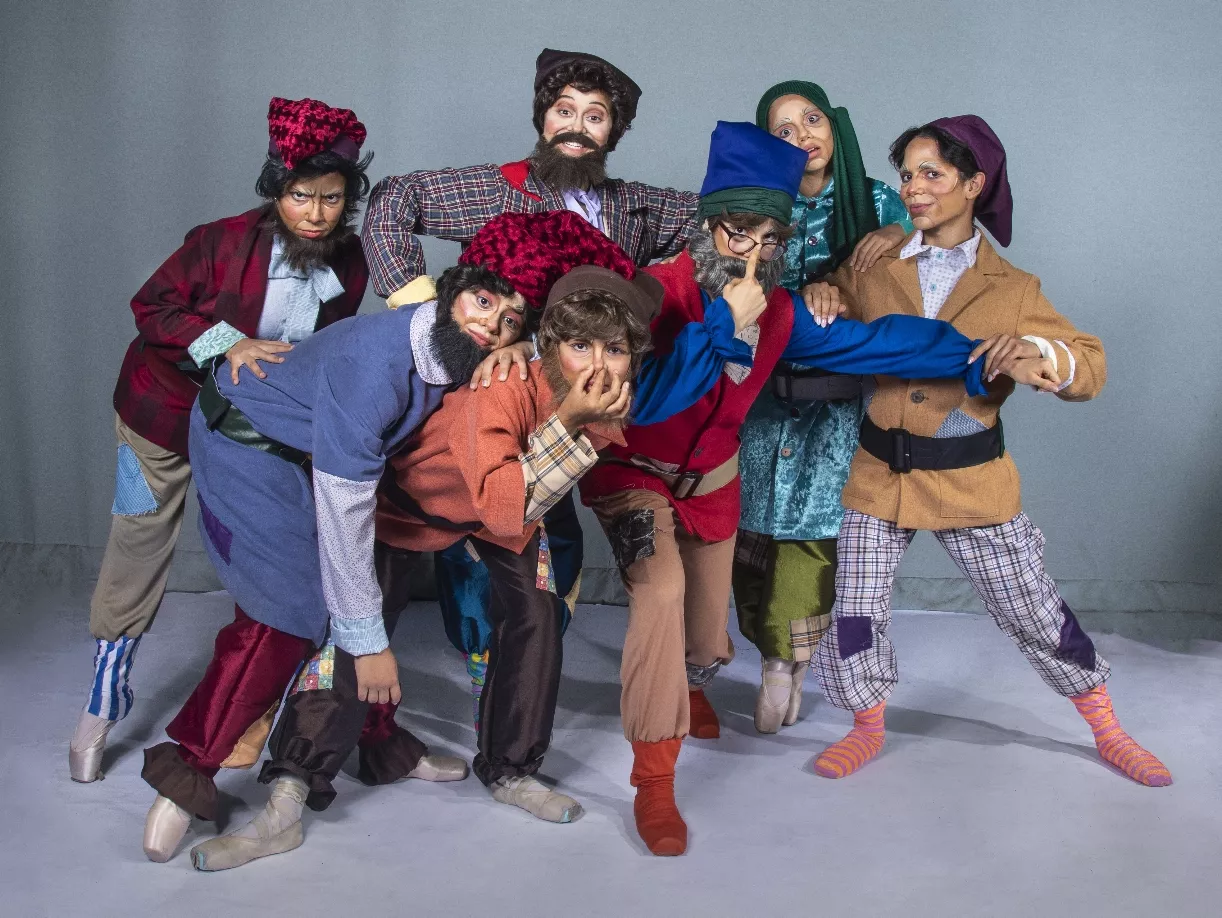 Elenco del espectáculos infantil Blanca Nieves y los Siete Enanitos.