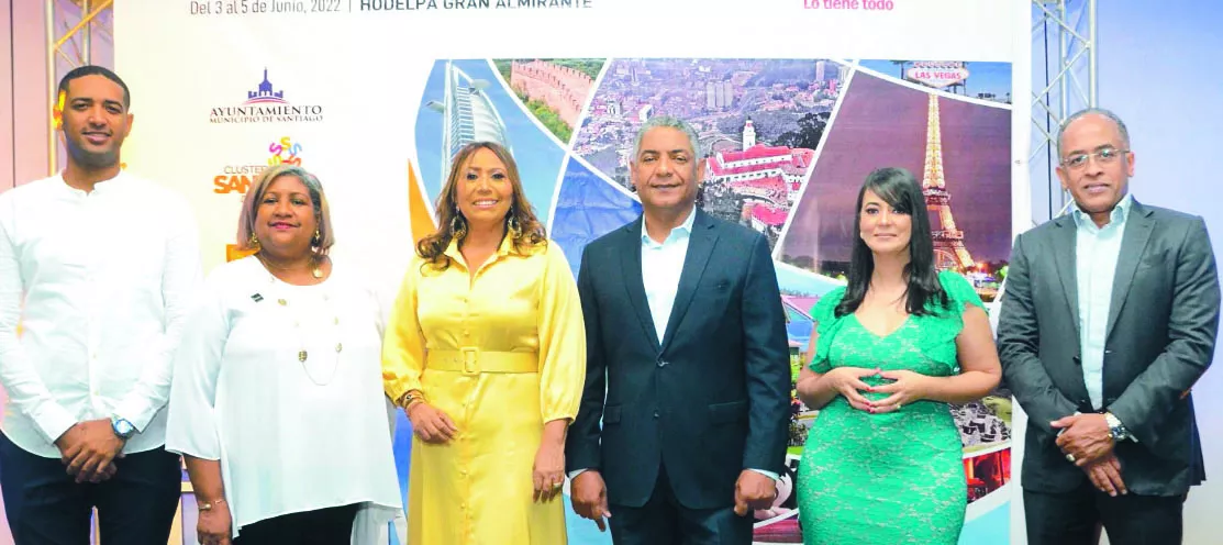 Esmerlin Espinal,  Aura., Yomaris Gómez, Ramón Paulino, Yanilsa Cruz y  Germán U. Polanco.