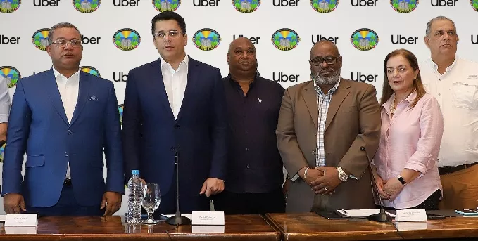 Representantes de las organizaciones.