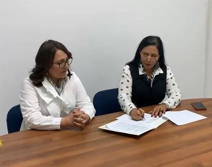 Emelyn Baldera y Milagros Mejía