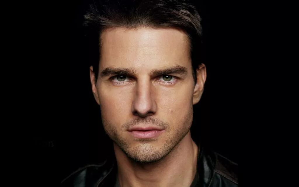 TOM CRUISE