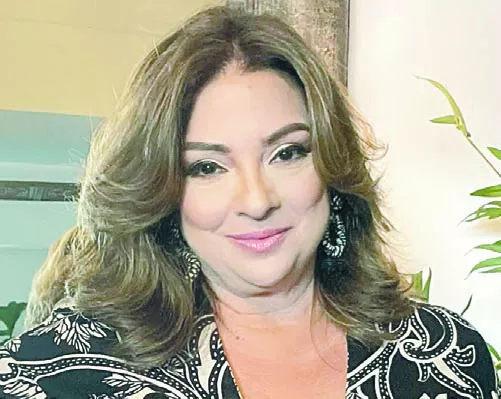 Lissette Selman  inició en los medias en los 80.