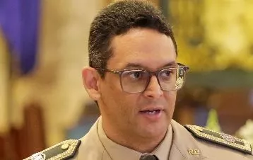 El director   coronel piloto Randolfo Rijo Gómez.
