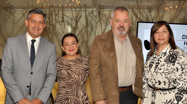 15_Vida & Jesús Arredondo, Janet Osorio, Jorge Montoya y Miriam Troncoso.,p01