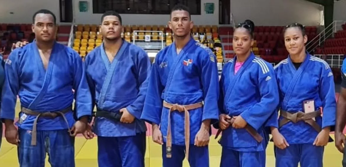 Integrantes   selección  nacional de judo que representarán el país en los   juegos.   externa