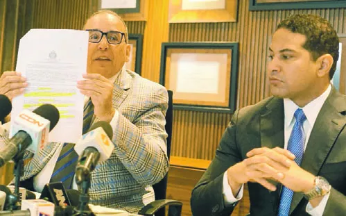 Abogados Carlos Balcácer y Francisco Franco.  E li eser Tapia