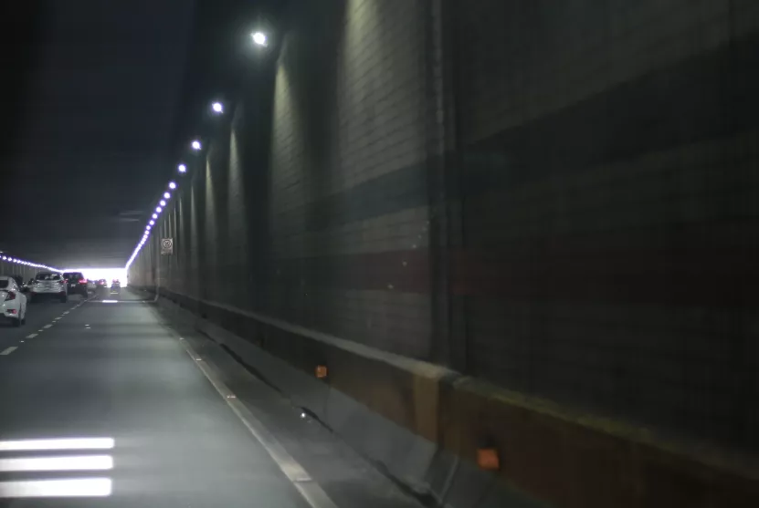 El túnel de la 27 de Febrero está lleno monóxido. Eliser Tapia