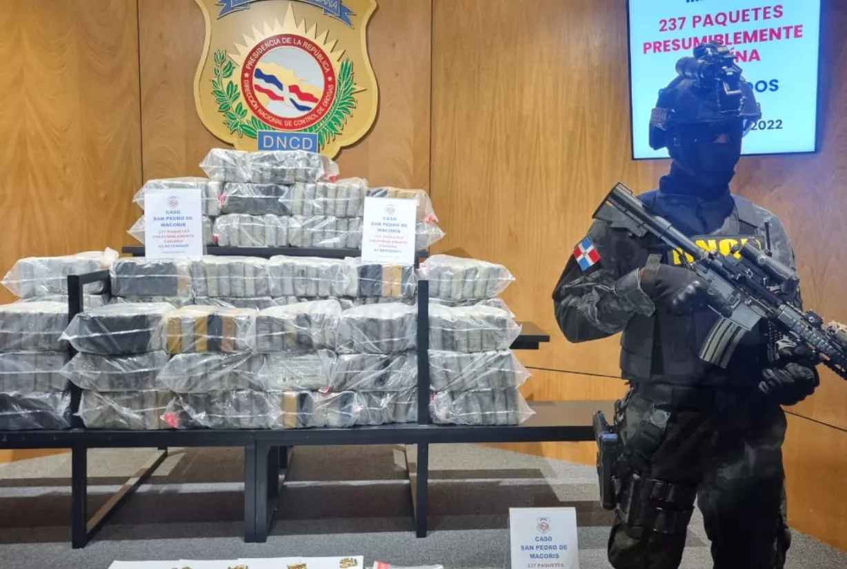La Armada fue que identificóa su oficial involucrado en el trasiego de la droga en SPM.