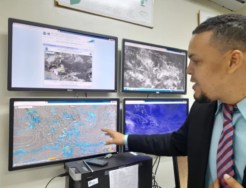 Sadam Fron-Frías explica incidencia radiación solar trópico.