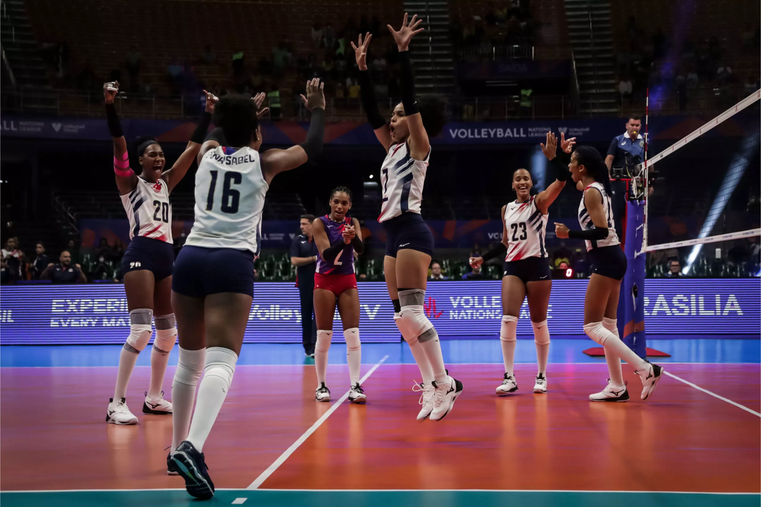 RD celebra triunfo ante Korea