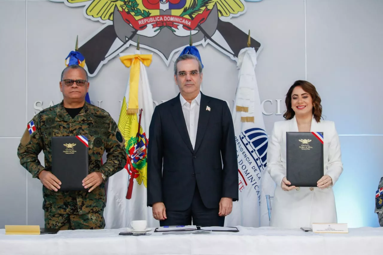 Gobierno aumenta sueldos, mejora seguro de salud e integra a pensionados militares a Supérate