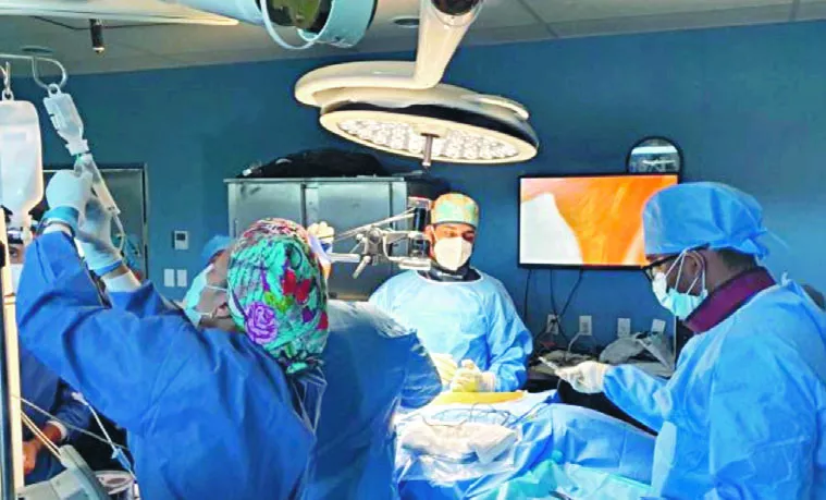 Los galenos deben ser especialistas con manejo de idioma de pacientes internacionales.