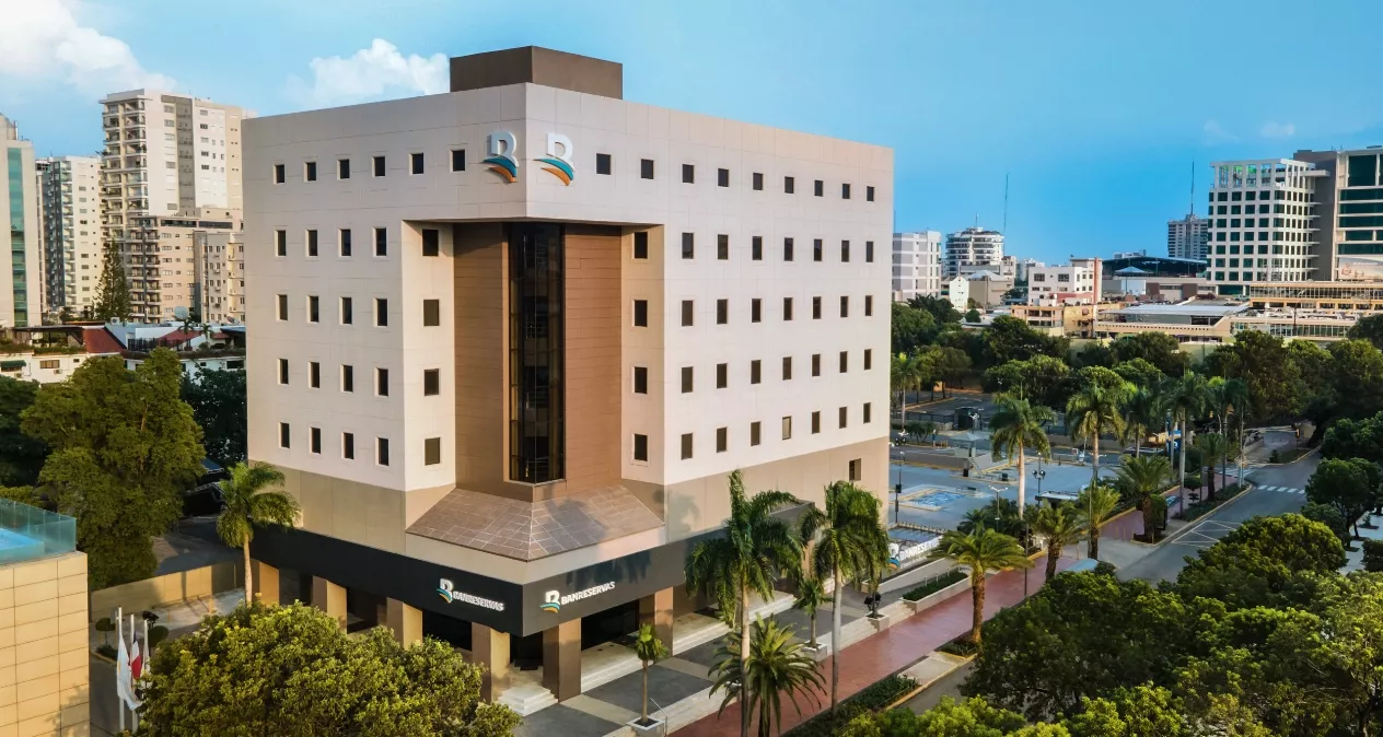Global Finance reconoció al Banco de Reservas como Mejor Banco para Mipymes  del Caribe.