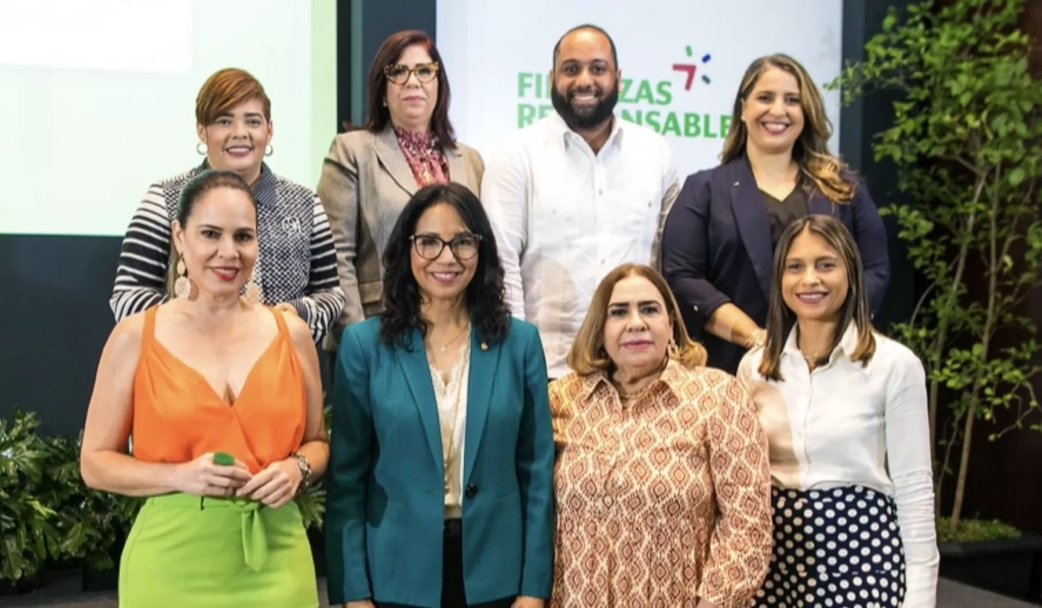 Brenda Sánchez, Josefina Navarro, Mirna Pimentel,  Ana Mercy Otáñez, Elsy Fernández, Orlando Jerez y Ancris Lied.