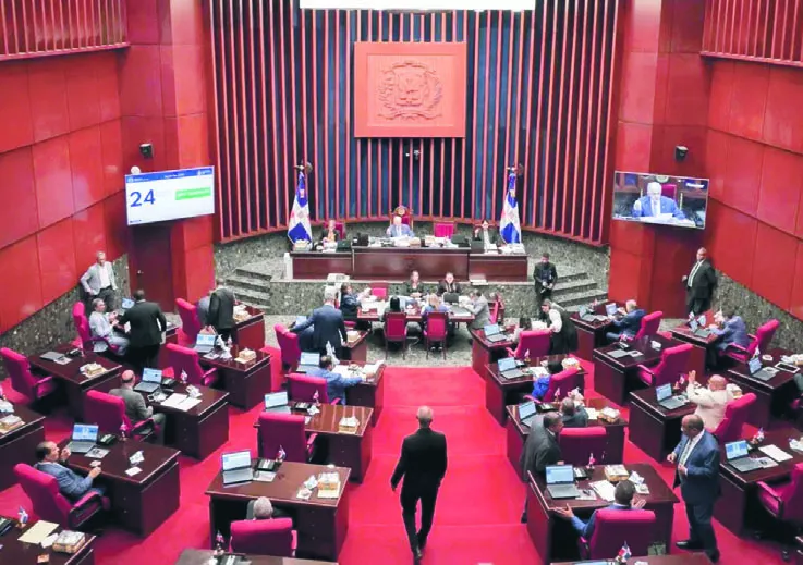 Los senadores aprobaron en segunda lectura el proyecto de ley de Extinción de Dominicaio.
