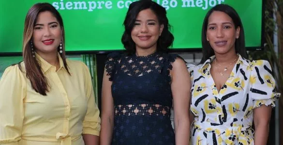 Natalia Reyes, Estefanía y Gina Torres.