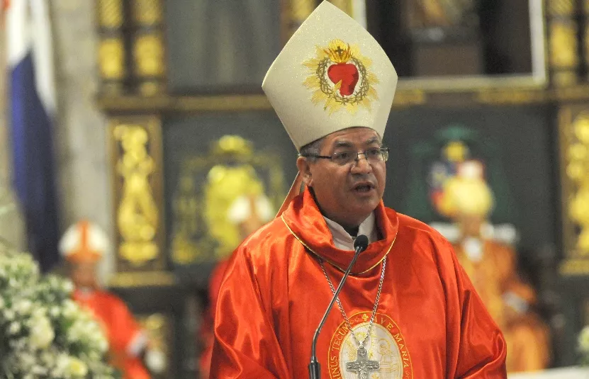 Monseñor Amable Durán en la homilía.   José De León
