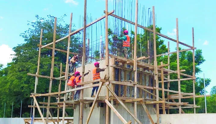 La construcción de la verja fronteriza fue iniciada el día 20 de febrero pasado. fUENTE EXTERNA