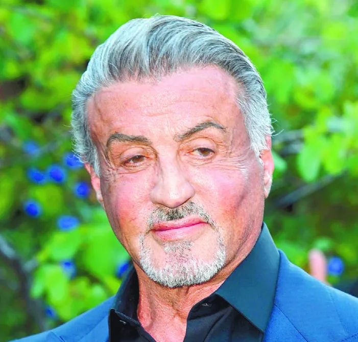 Sylvester Stallone nació en Nueva York, hijo de Jacqueline France Labofish.
