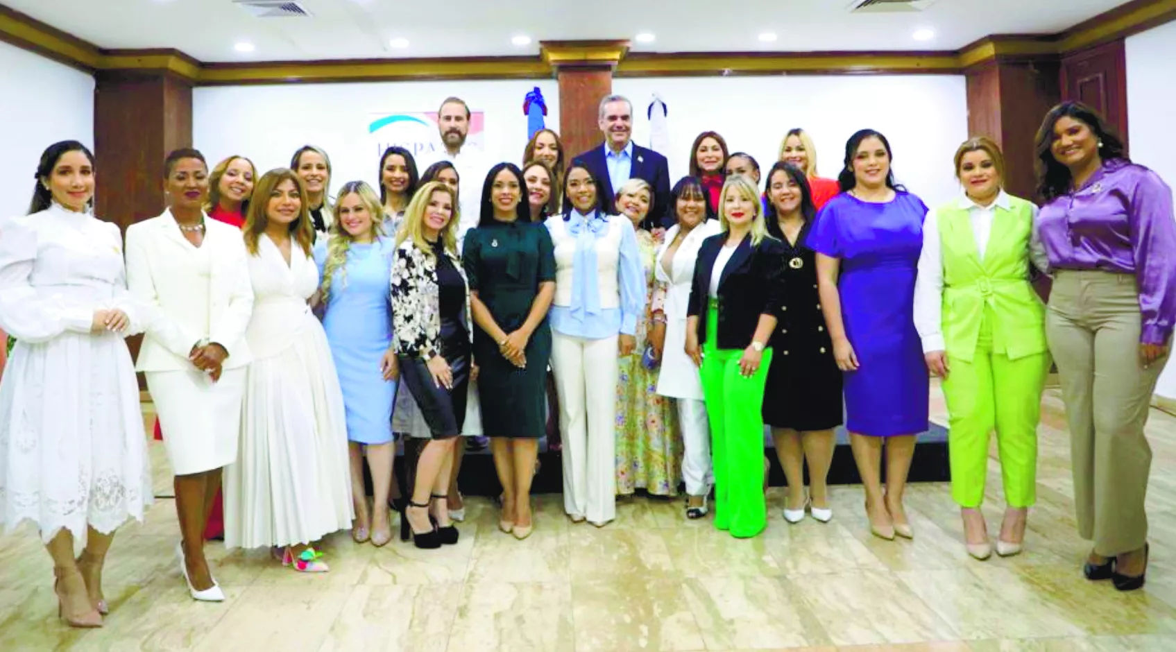 Varias mujeres se reunieron para celebrar el aniversario 23 del ministerio que las representa.  FUENTE EXTERNA
