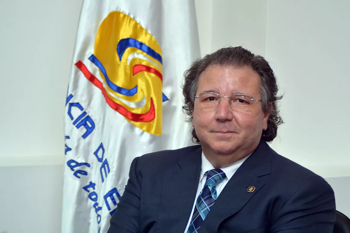 Rafael-Velazco-Espaillat-electricidad