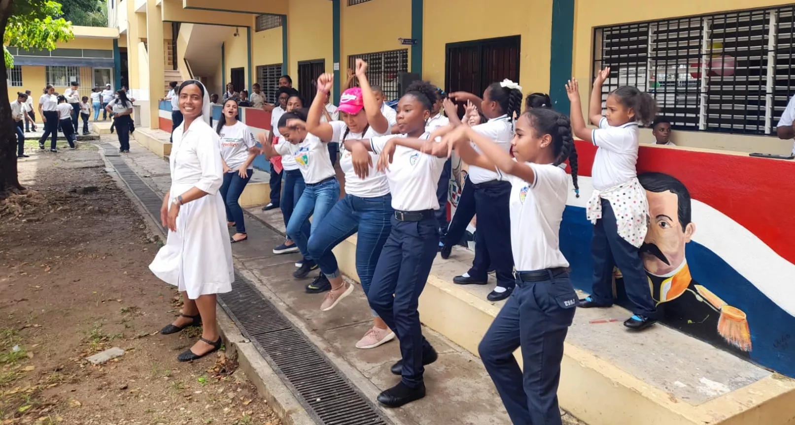 Sor  Inmaculada  Guzmán, directora del Centro San José, celebró que el año inició el  “Día de la Paz”, lo que necesitan. YANET FÉLIZ