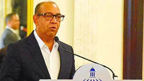 El ministro Deligne ascención hizo el anuncio. alberto calvo