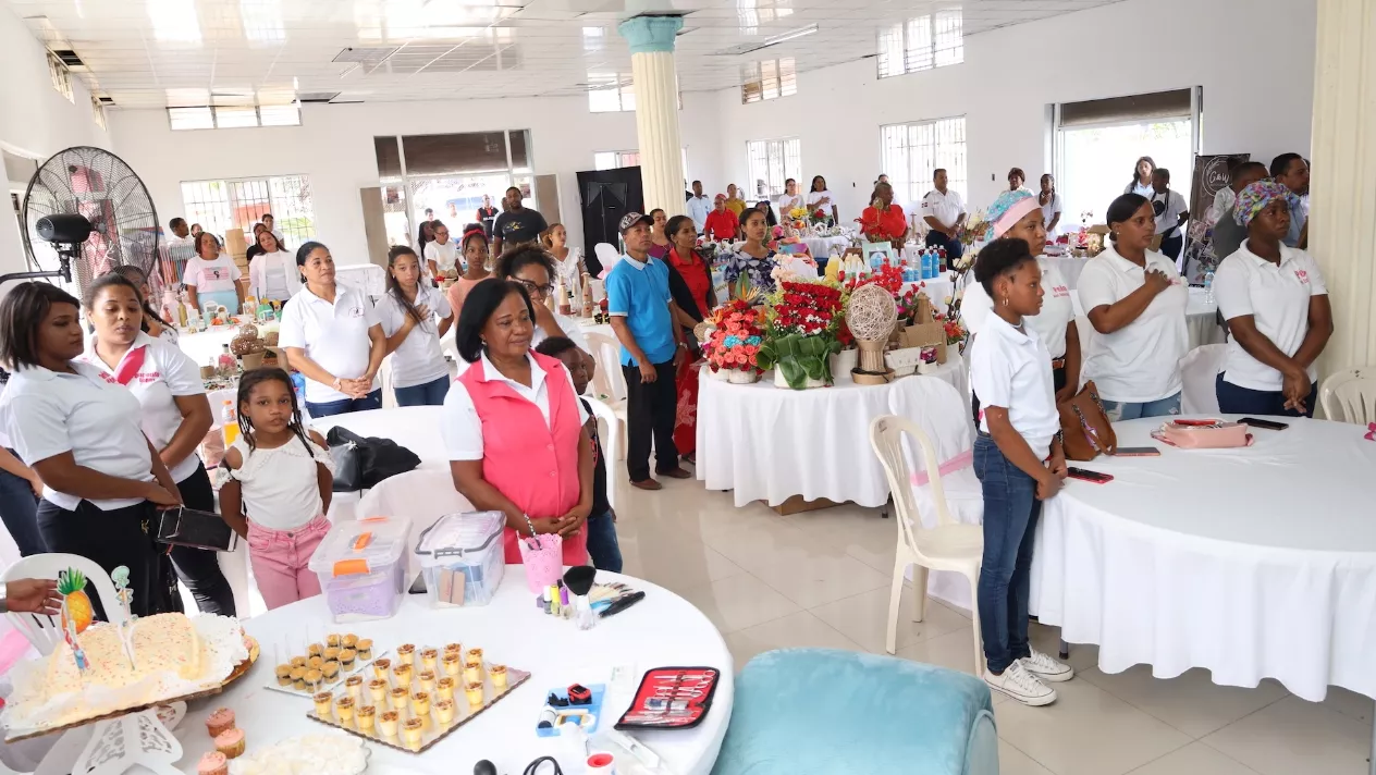 Emprendedores de diversos municipios impactados por proyecto.