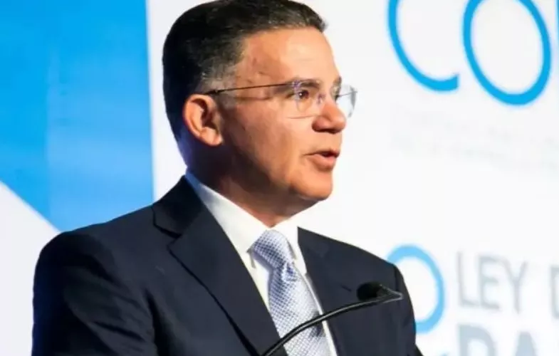 Pedro Brache  orador  principal de AMCHAMDR.   josé de león