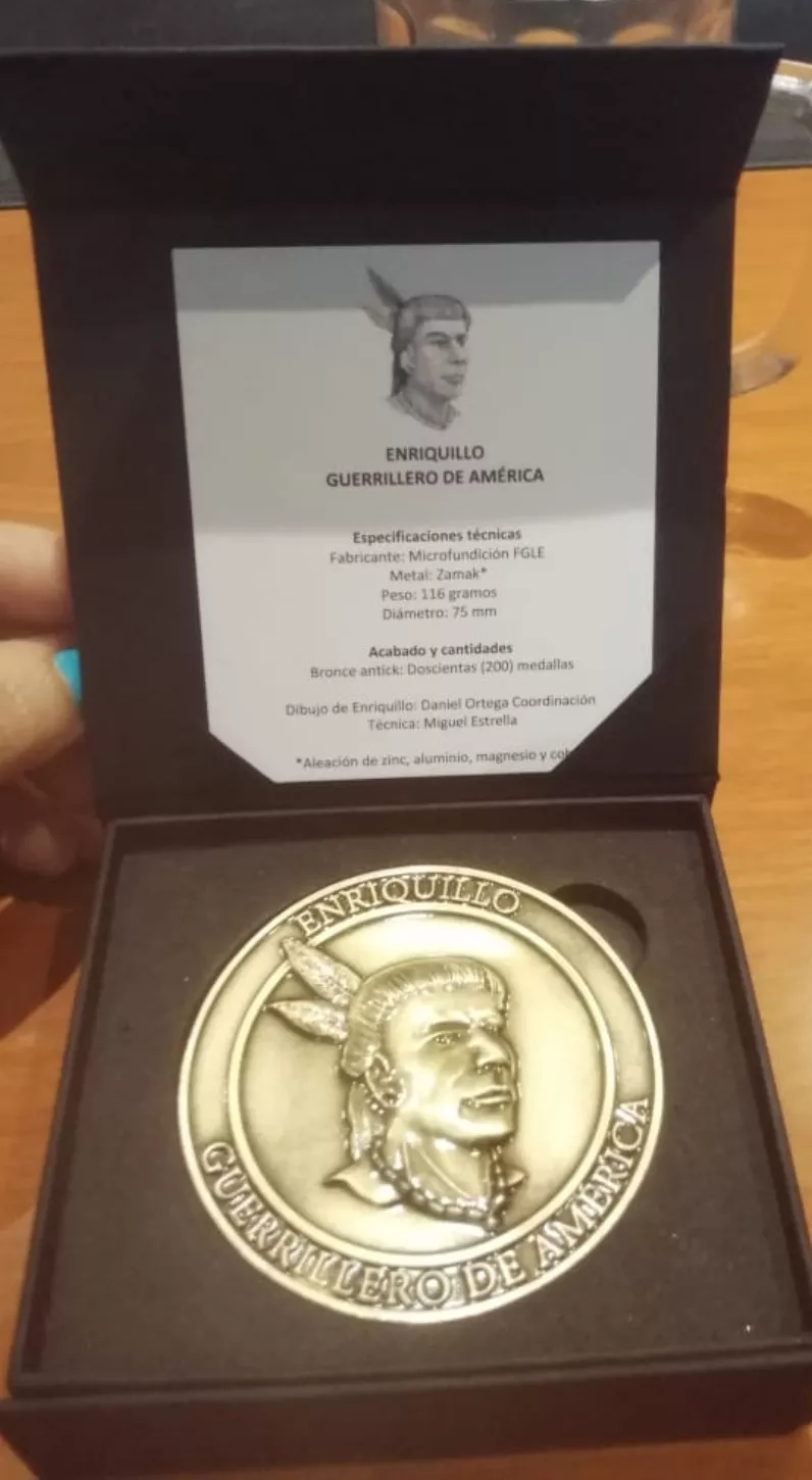 Pesa 116 gramos   y contiene 75 de diámetro, su definición fenotípica es obra del antropólogo Abelardo Jiménez Lambertus.