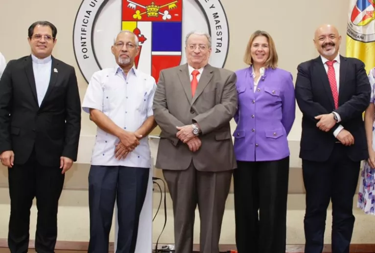 Personalidades que estudian el rendimiento alumnos.