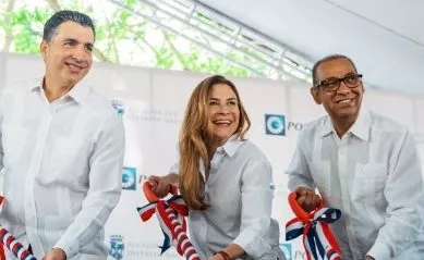 Christopher, Carolina  y  Deligne al  iniciar a los trabajos