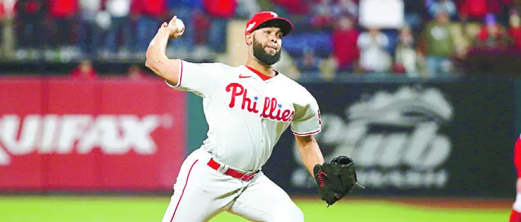 Seranthony Domínguez ha sacado outs muy importantes en  momentos apremiantes para Filis. Ap