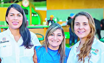 Lisamel Trinidad, Noelia Merejo, Jazmín Matos y Laura Bernal.