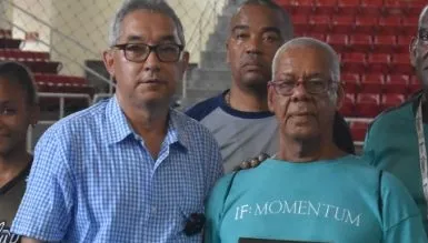 Ángel Rivas (izq) junto al  entrenador Juan Ramos.