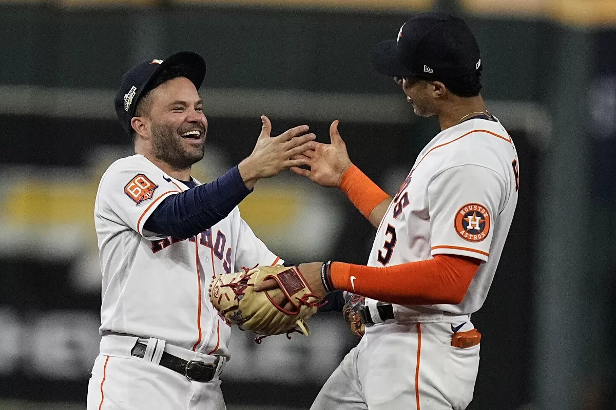 YANQUIS-ASTROS