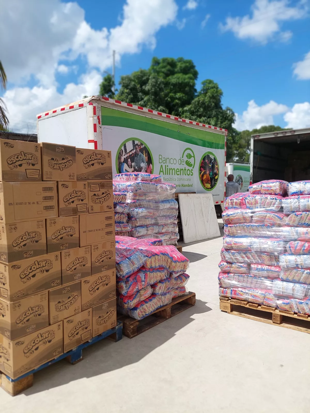Entrega donativos