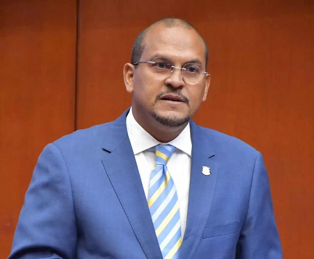 senador