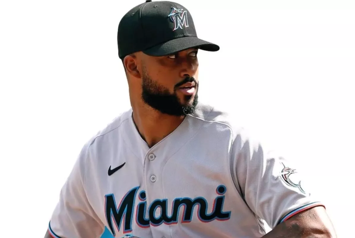 El dominicano Sandy Alcántara es favorito para ganar el Cy Young en la Liga Nacional por  consistencia y calidad.  Ap